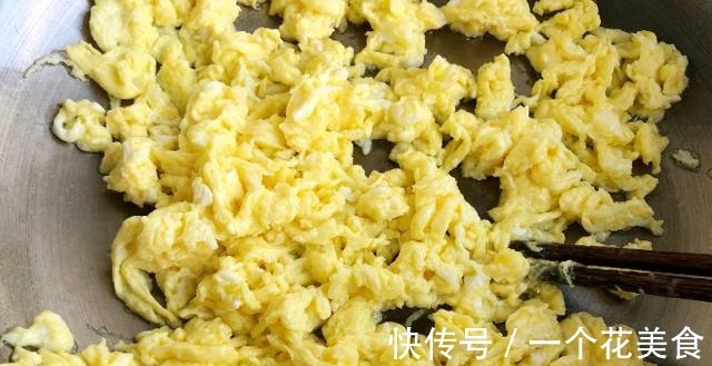 素辣椒|酱炒鸡蛋辣椒,简单的食材,不简单的美味!好吃下饭,太香了!