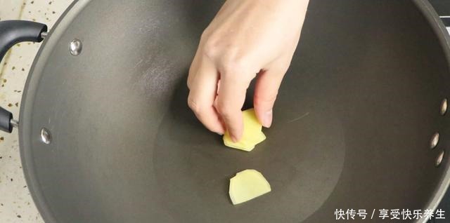 无论煎什么鱼,只要牢记“1道口诀”,煎出来的鱼不破皮还不粘锅!