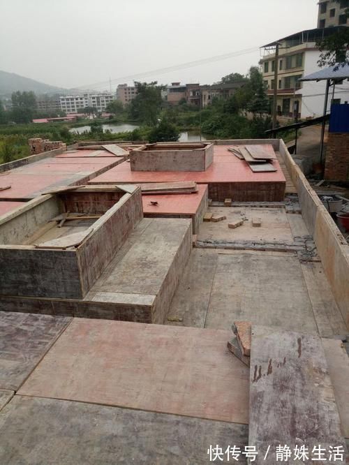 自建|30万的农村自建别墅,山清水秀太棒了,城里人看了也羡慕