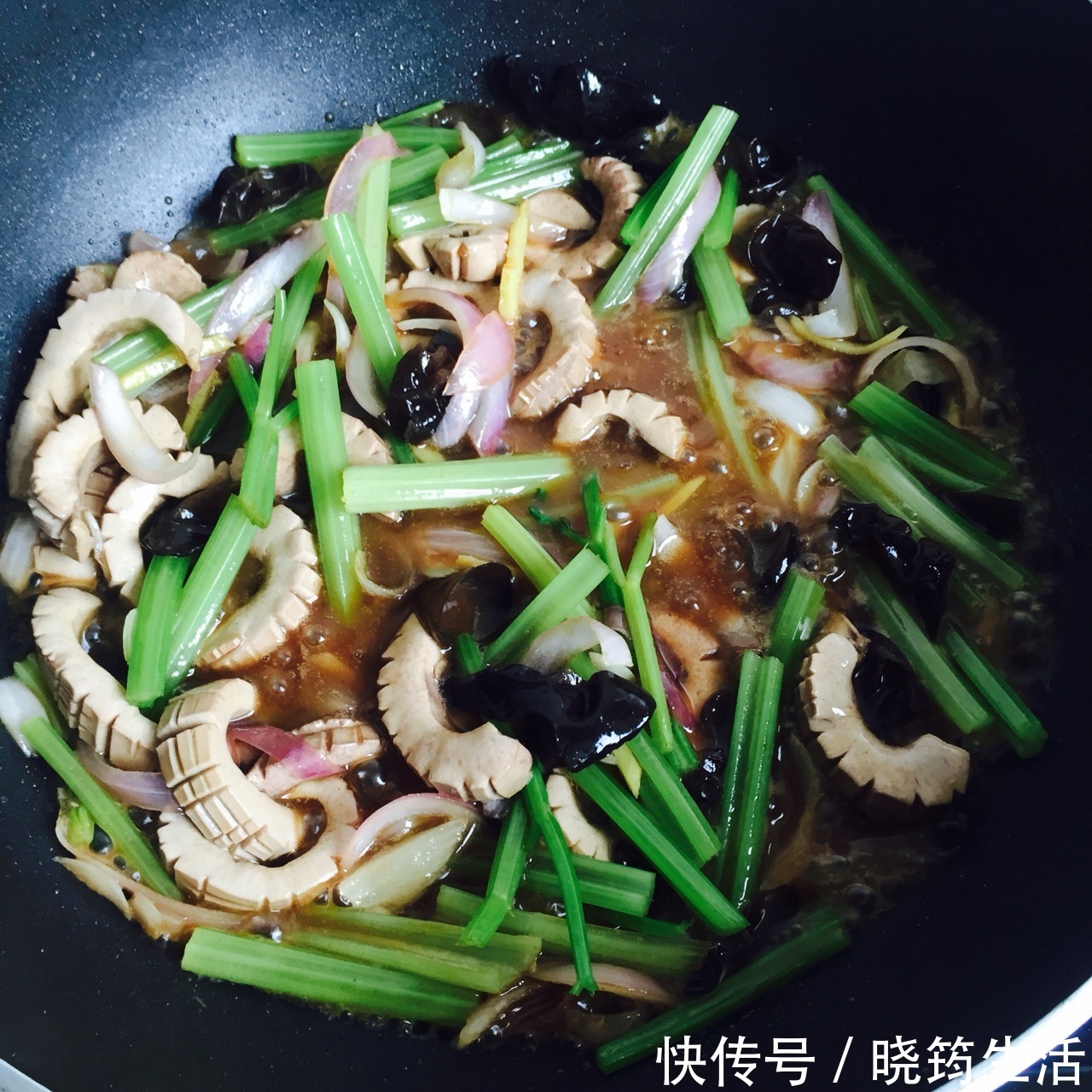 爆炒|爆炒腰花的正确做法，鲜香滑嫩又解馋，制作简单好上手