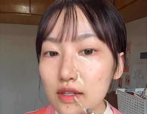 鼻子两边的法令纹怎么去除？教你3个小妙招，实用又有效