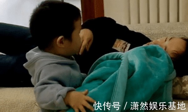 全网|“最卑微宝宝”日常伺候妈妈火了,这怕是全网地位最高的妈妈了?