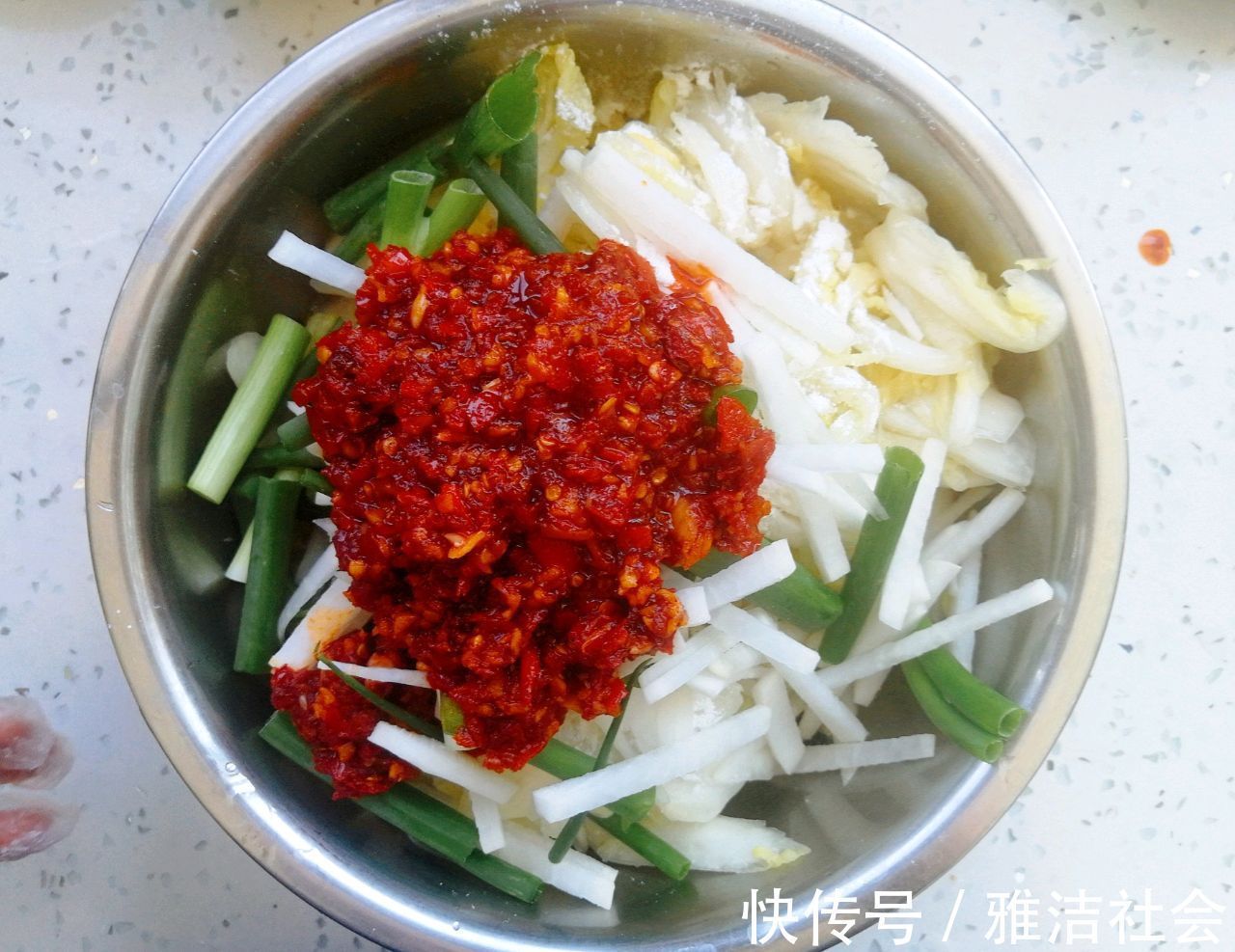 辣辣|自制泡菜，辣辣的很开胃，口感清脆