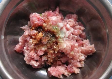 饺子馅想要鲜还流油有人放油有人加鸡蛋,教你正确做法,鲜又香