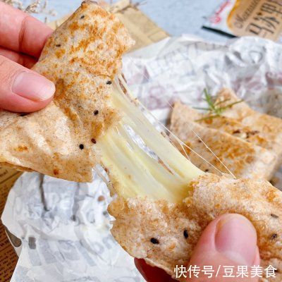 安佳|#安佳马苏里拉芝士挑战赛#全麦芝士牛肉饼