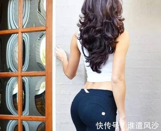 马甲线|“炫腹小魔女”横空出世，马甲线和高颜值完美结合，惊艳健身圈