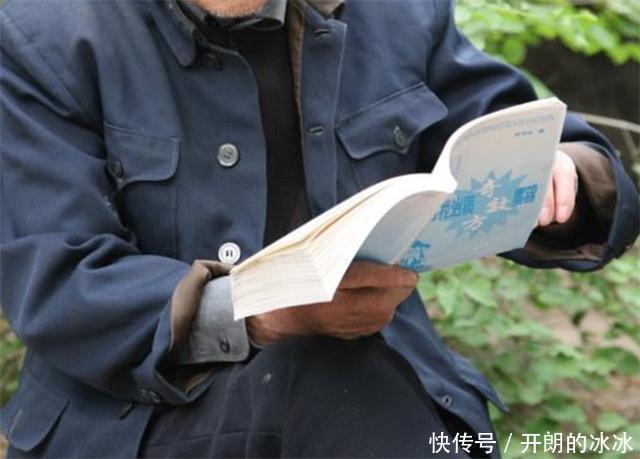 90后貌美央视记者王冰冰读书和不读书的人生,原来真的不一样