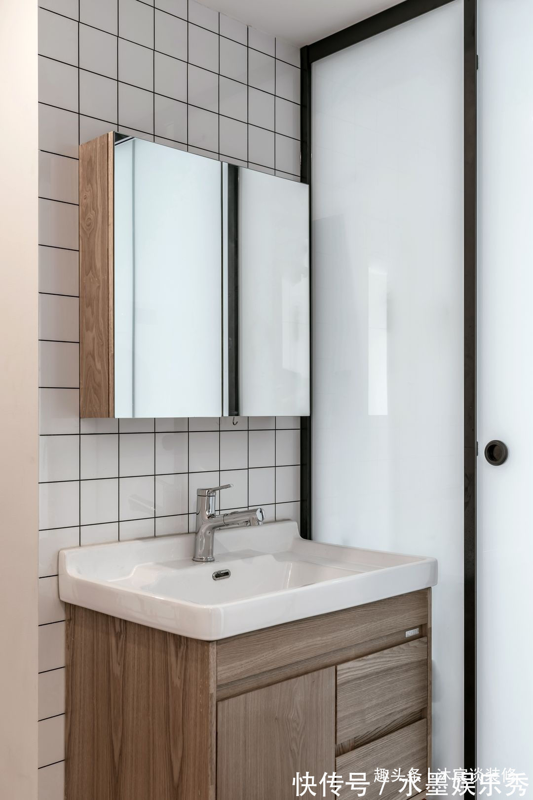 收纳|她家连阳台都不要，直接与客厅打通，实用性大大增加，住着很舒适