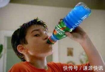 孩子|睡觉前,4种食物别让娃吃,没营养难消化,还容易导致积食