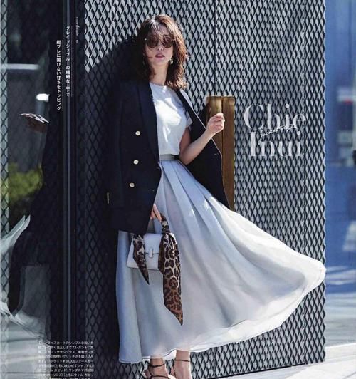 用小西装穿出时髦格调，学日本杂志这样搭，做个职场俏佳人