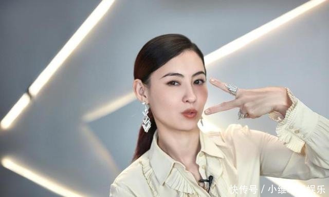 張柏芝 《浪姐2》播出后,張柏芝駐顏有術,而那英卻被批“盡顯老態”