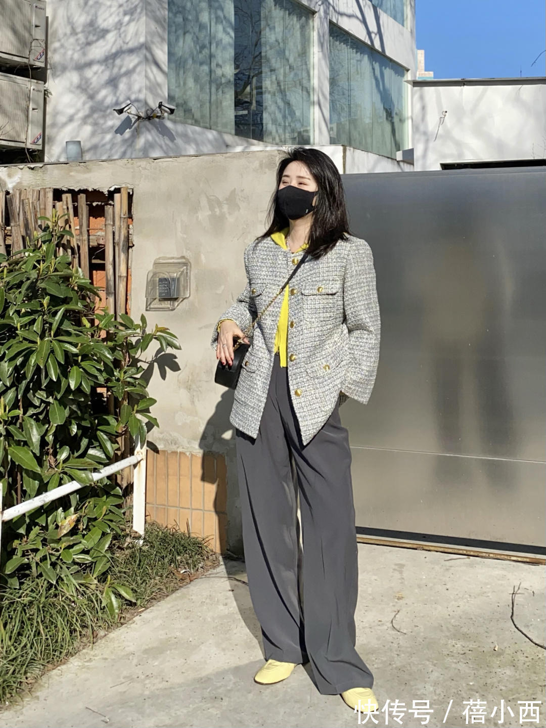 版型|紧身裤不再流行,秋季流行“宽松裤”,搭配针织衫、衬衫都很高级