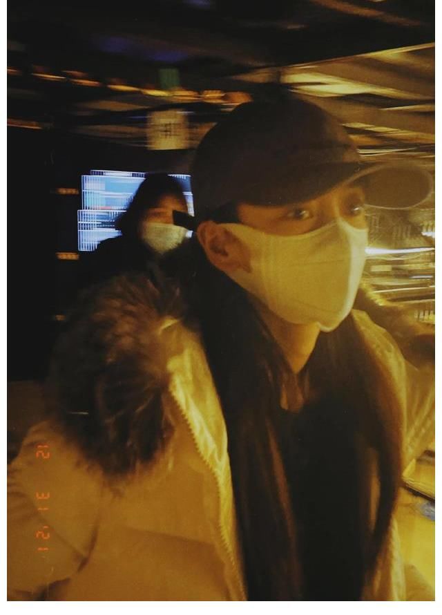 angelababy浙江卫视跨年晚会路透