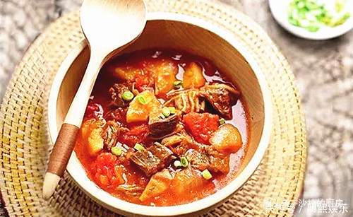  炖牛腩前先做好此步，牛腩软烂入味，鲜香浓郁，好吃的停不下筷子