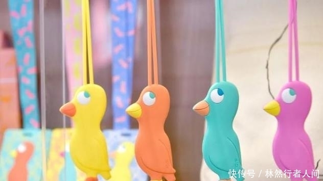 齐白石画一只鸟价值千万,网友吐槽是幼儿水平,专家:看看鸟眼睛