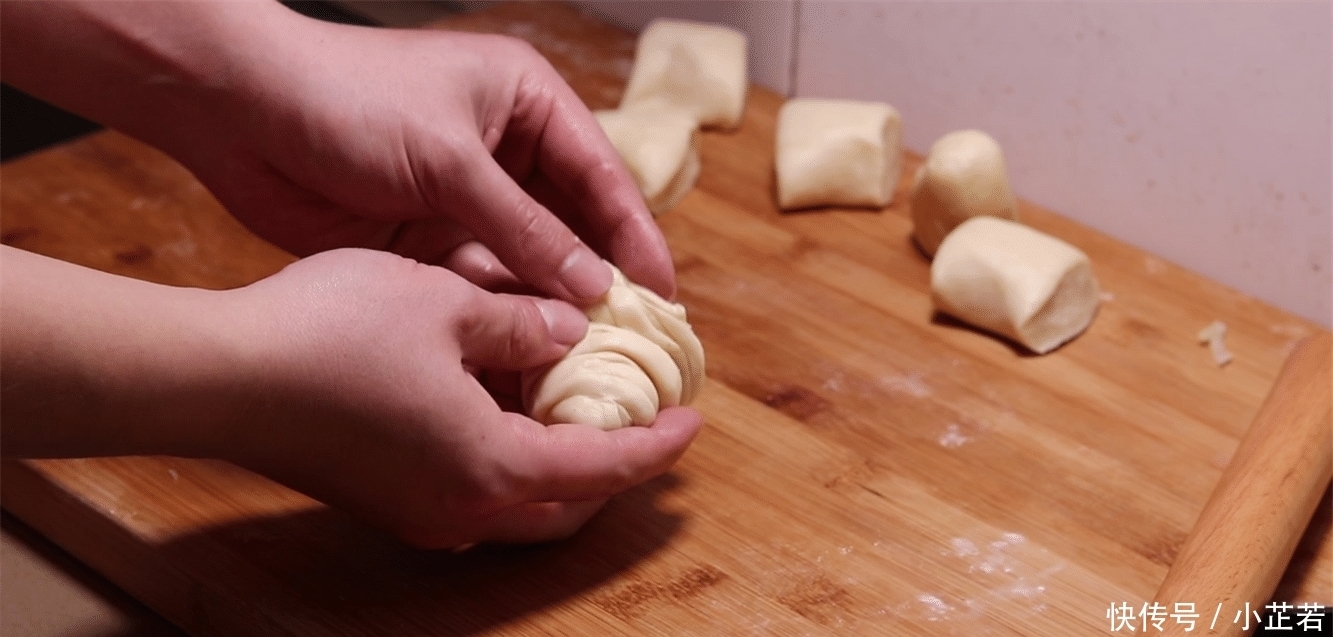 早餐|手抓饼最好吃的做法, 早餐不用排队买路边摊了, 在家也能做