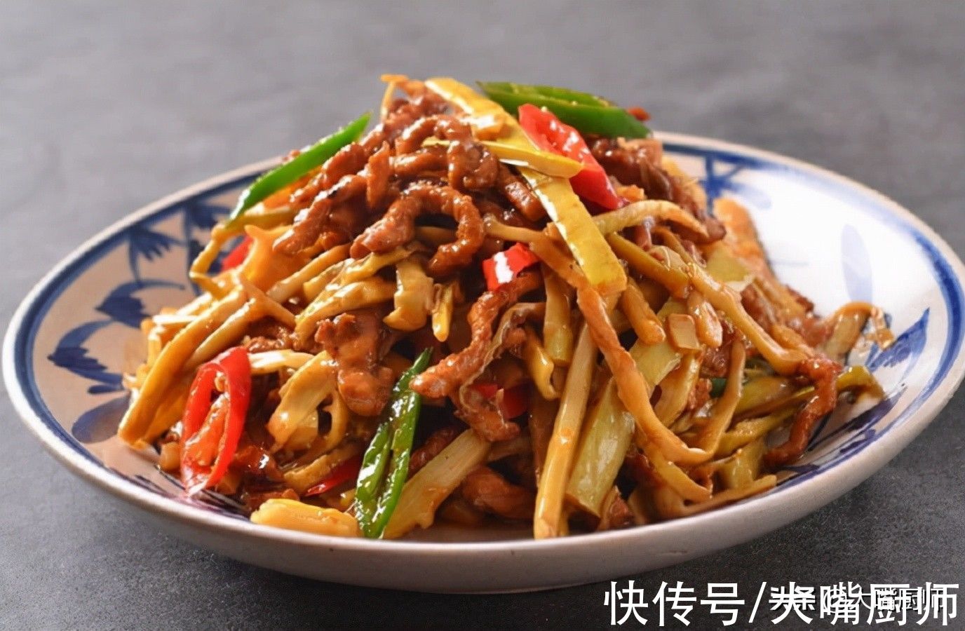 不管肉丝还是肉片，最忌切好就炒！牢记4个步骤，滑嫩可口无腥味