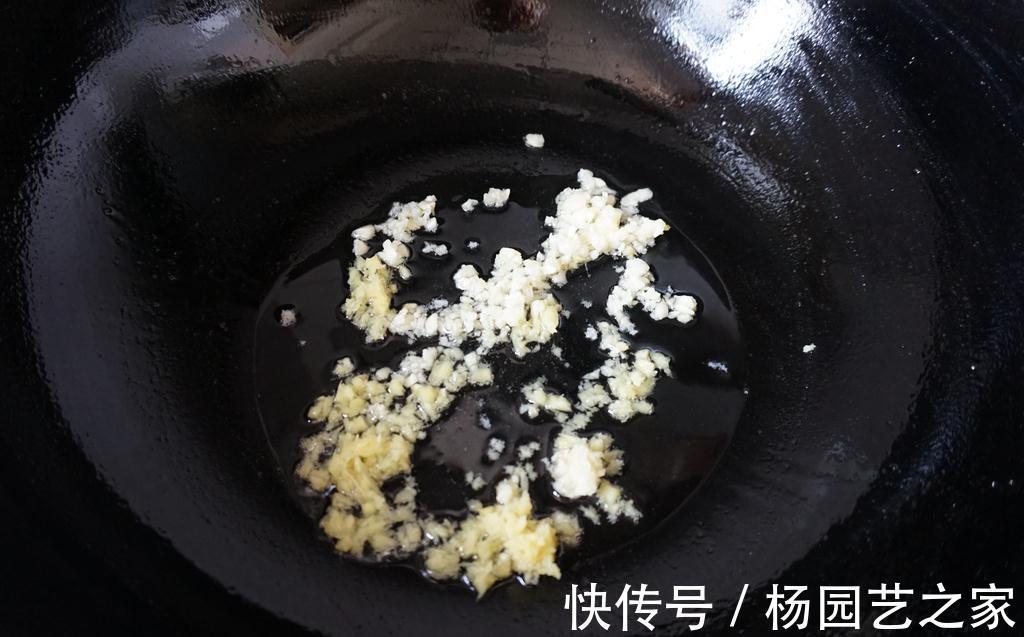 汤汁|秋天多给家人吃带鱼,此做法,软嫩入味又解馋,太下饭了