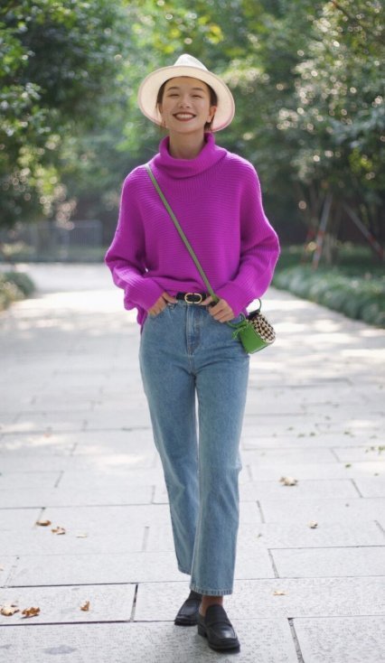 气质 秋冬建议多穿“针织衫”,搭配牛仔裤时髦洋气,搭配半身裙真优雅