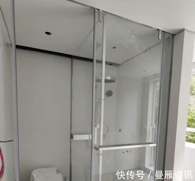 淋浴区|马桶和淋浴区共用一扇门,一门2用实现三分离式,比日本那招实用