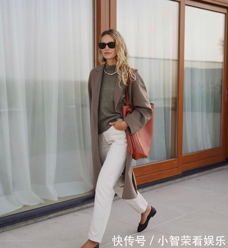 小白 拒绝华丽贵妇感,今年流行“穿素不穿艳”无色彩穿搭,气质是真棒