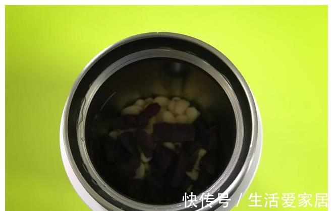 浸泡|做豆浆时,黄豆千万不要直接打成浆,多加1步,豆浆又香又浓