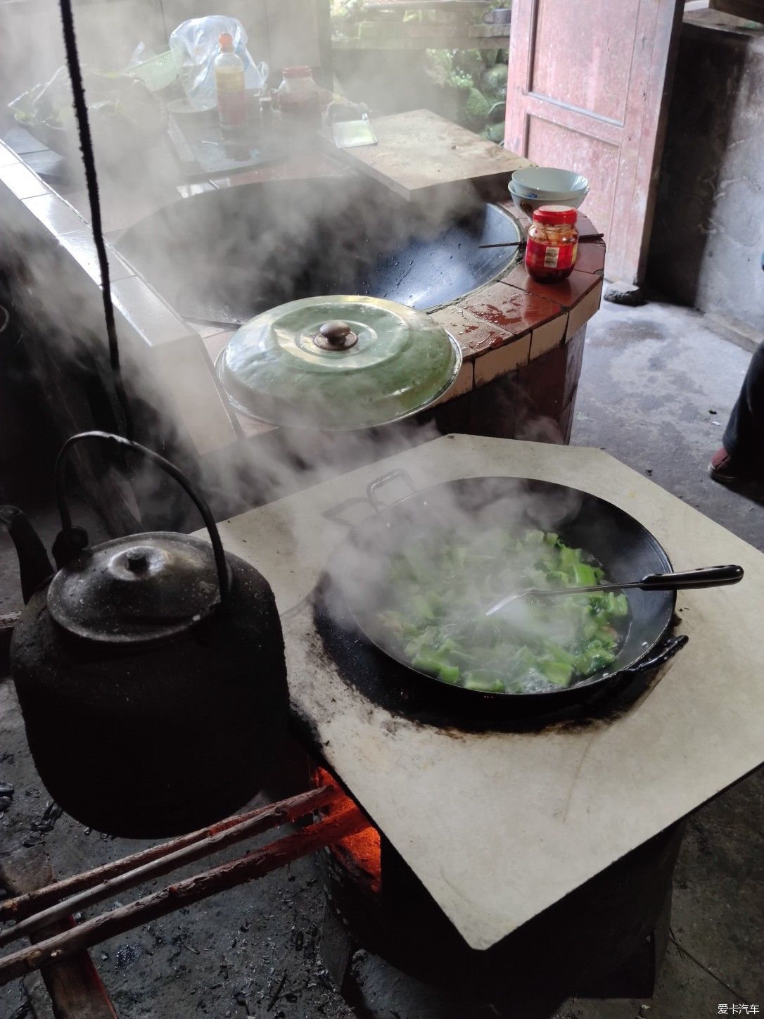 中年|到乡坝头吃农家饭