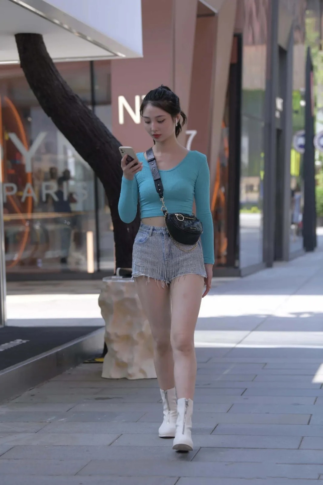 搭配 普通常见又便宜的裤子,如何打造养眼穿搭?试试这套简单搭配