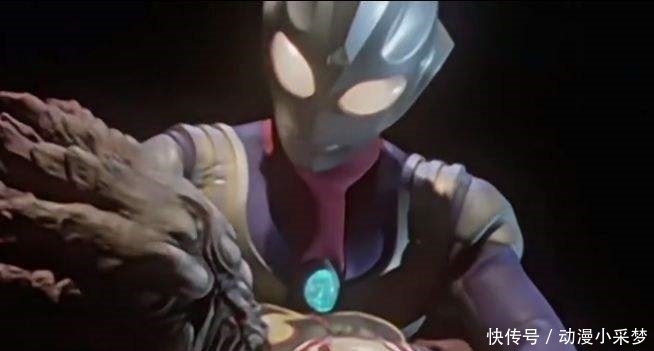 迪迦奥特曼|原来我们都被骗了!第一集复活的奥特曼石像,并不是迪迦!