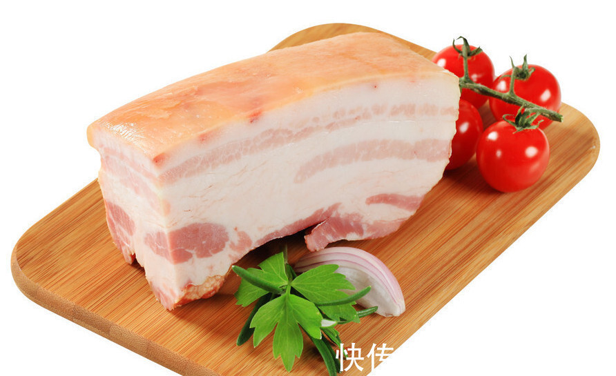 梅菜扣肉好吃有技巧，教你地道做法，肥而不腻，入口即化