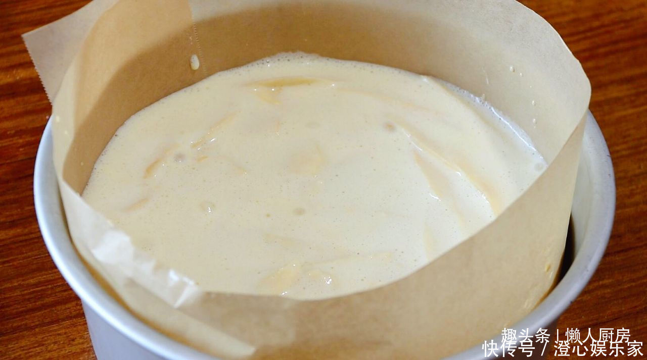 2个苹果,2个鸡蛋,教你苹果蛋糕的做法,淡淡水果香,吃着不腻