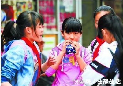 暴躁症|“从不吃零食”的娃，长大后是什么样？难逃3种结局，家长该看看