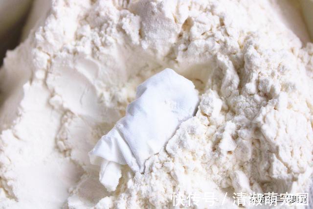 手纸|面粉开封之后容易生虫,教您一招,放久也不生虫,不怕吃不完了