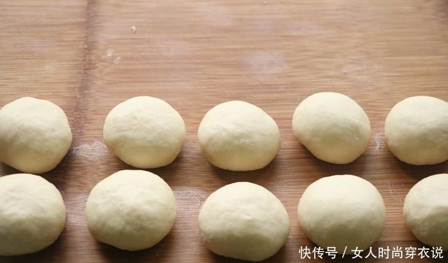 做法|家里有面粉试试这样吃,层次多又酥脆,食材简单,做法一看就会