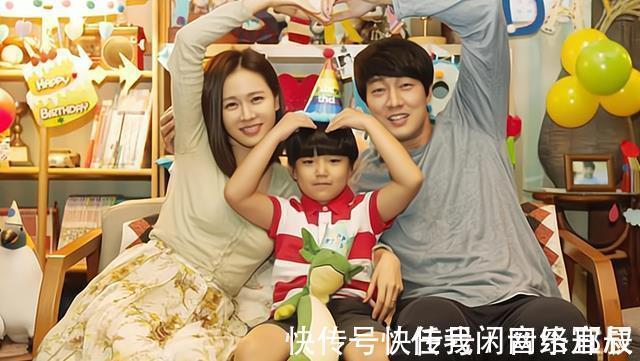 夫妻两人|夫妻不能生育,领养的孩子长得越来越像妻子,亲子鉴定结果喜人