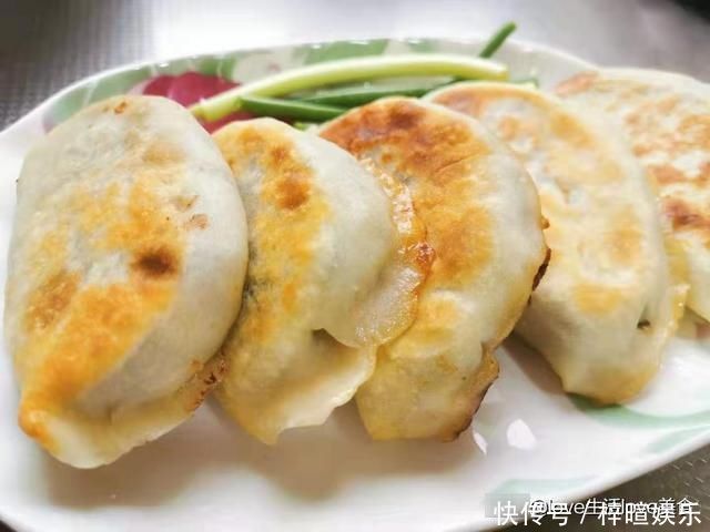 韭菜最好吃的做法不是包饺子和包子，这样做成早餐，全家抢着吃