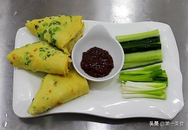 葱白|小葱煎鸡蛋饼最简单的做法，营养美味又好吃，学会了轻松搞定早餐