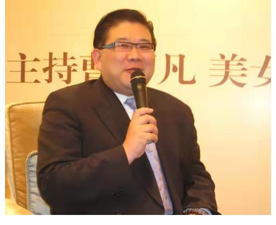 《追光吧哥哥》开播，“毒舌女王”金星镜头被删光，这是得罪了哪位大佬？