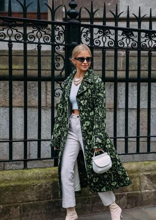 ?冬天买靴子少买黑色，建议这3种“高级色”，时髦百搭显腿长