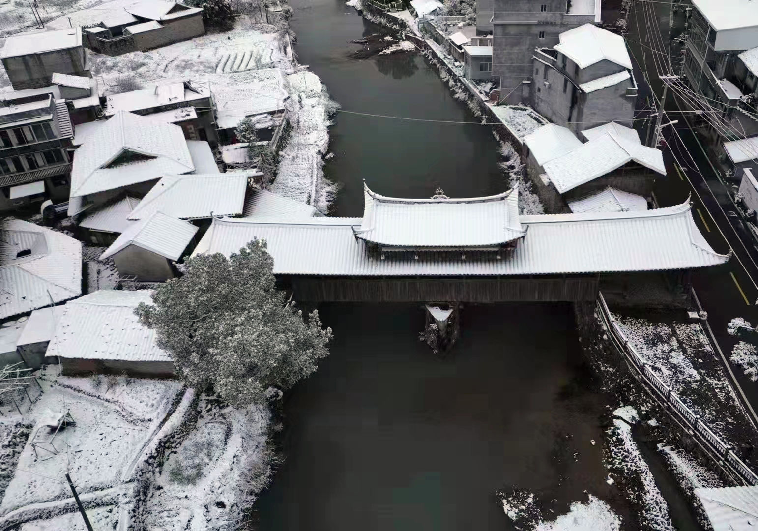 文重桥|泰顺一场春雪，凝固了绝美的“廊桥遗梦”