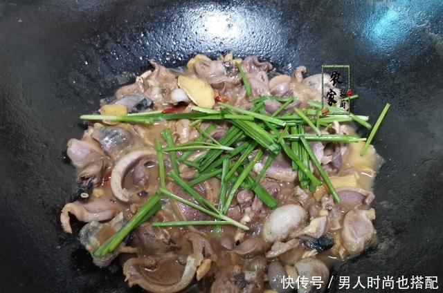 鸡身上最珍贵的部位,一只就一小个,老板留着自己吃,不懂吃可惜