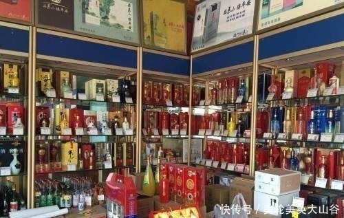 国内这3款白酒有点尴尬一瓶60元左右跟茅台一样好喝,却无人买
