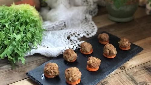 肉丸|猪肉加山药营养美味，一起做成肉丸，蒸好之后口感嫩滑