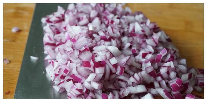 2块钱饺子皮简单一做,10分钟解决全家人早餐,再也不用吃馒头