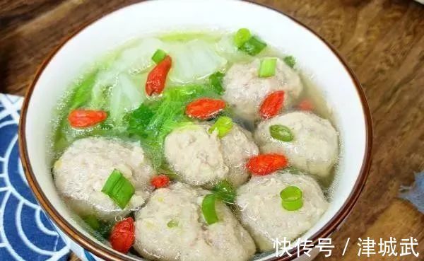 排骨|冬天干燥寒冷,多喝这5道滋补汤,补水驱寒又暖胃,还增强抵抗力