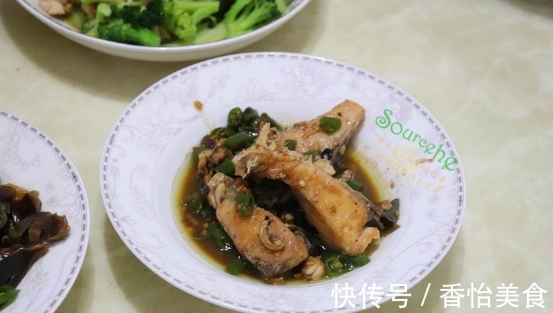 西兰花|一家五口的晚餐,四菜一汤一道凉拌菜不足100元,婆婆直夸我贤惠