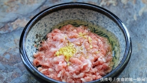 夏天多喝汤,此汤好喝也好做,10块钱就能煮1锅,特别鲜美