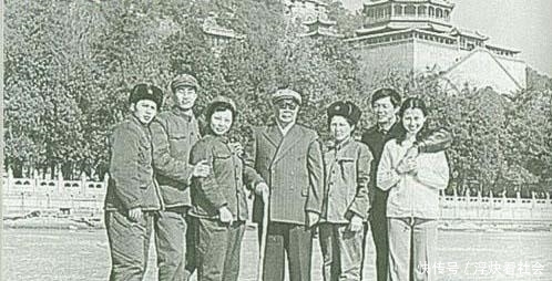 陈士榘将军|鲁南战役方案未定，陈唐擅自向中央发电，陈毅大怒、粟裕沉默无言