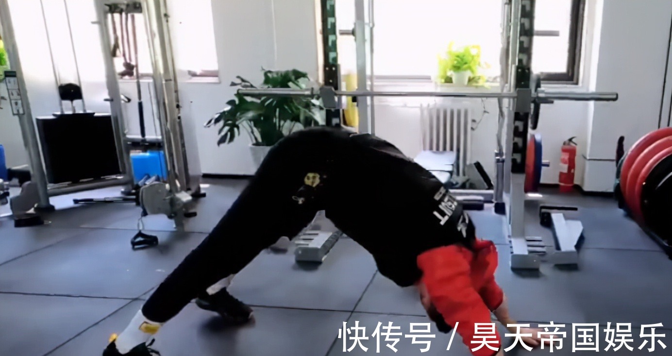 張歆藝減肥太瘋狂,運動量大到網(wǎng)友直呼不敢信,還曾半月狂減18斤