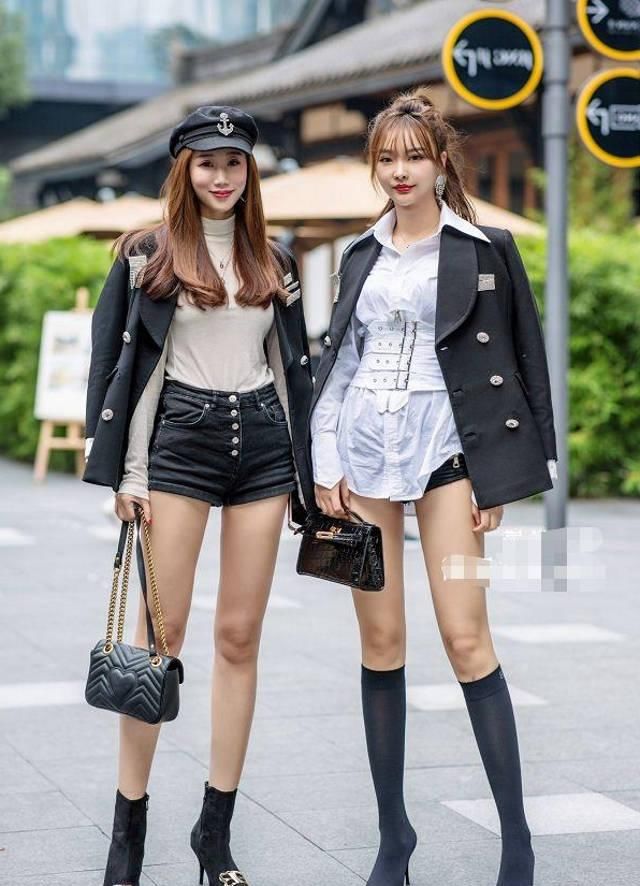 路人街拍,身材苗条的小姐姐,青春靓丽活力十足